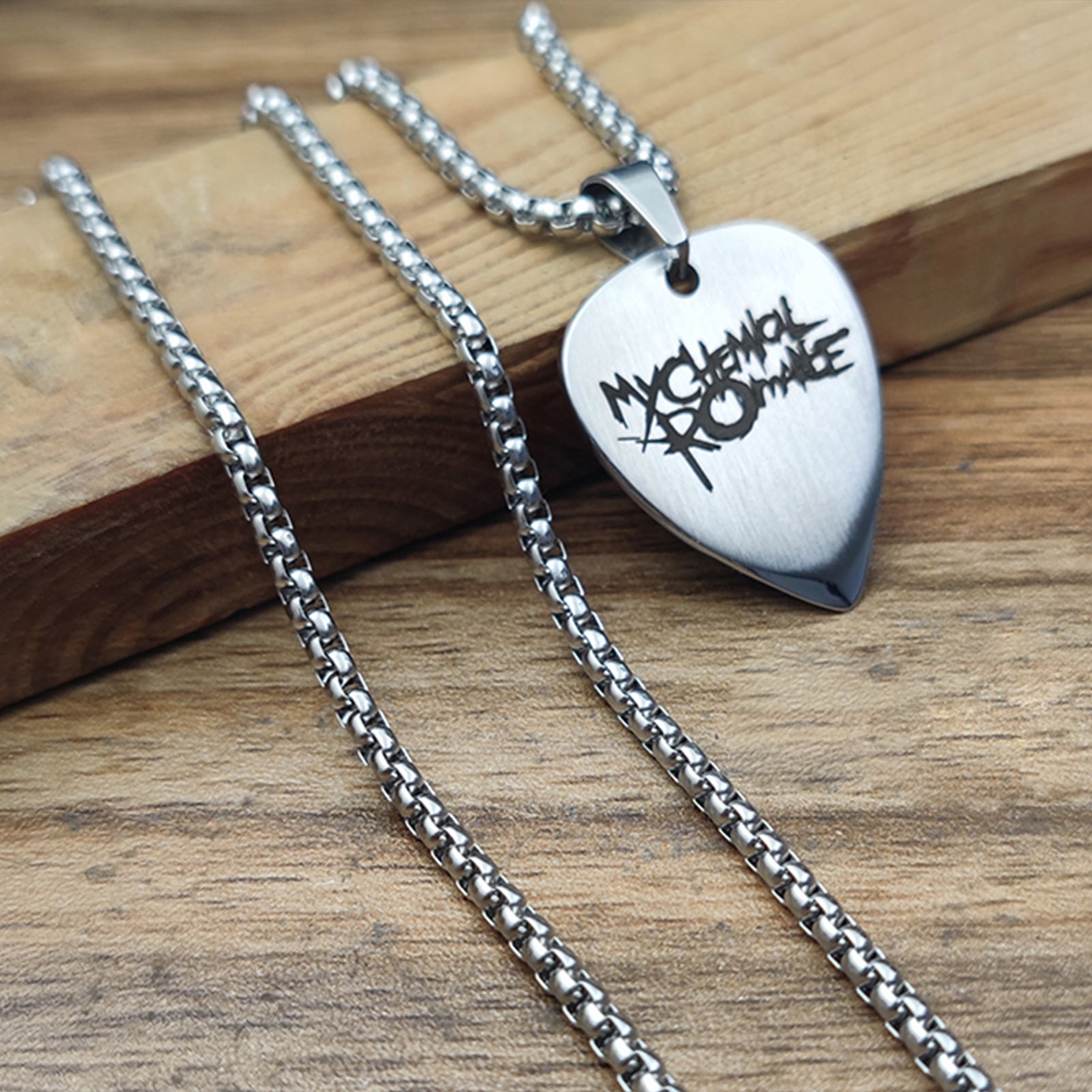 Blank Guitar Pick Necklace (1pcs)