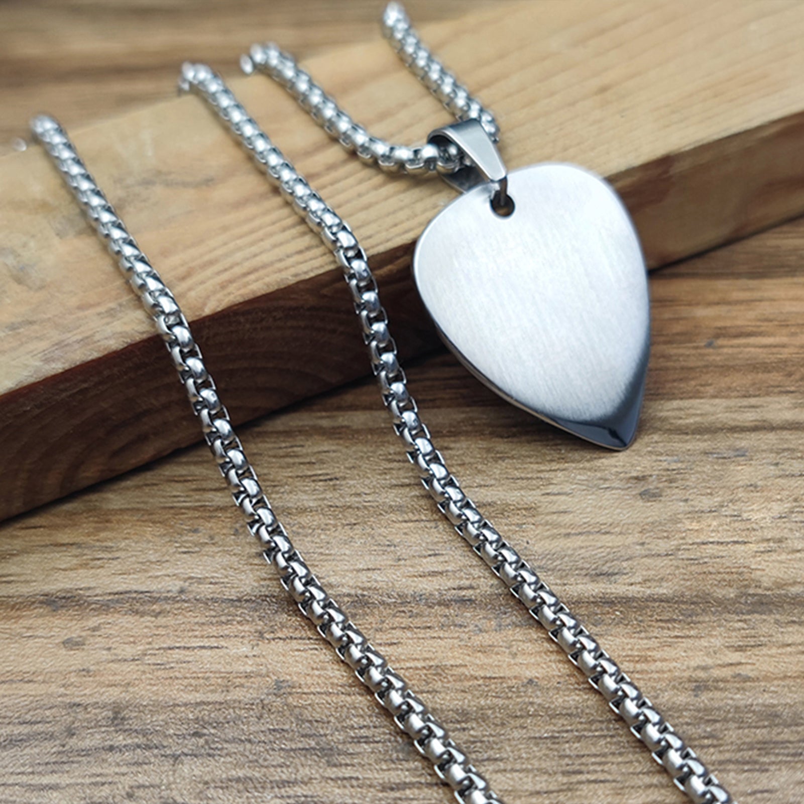 Blank Guitar Pick Necklace (1pcs)